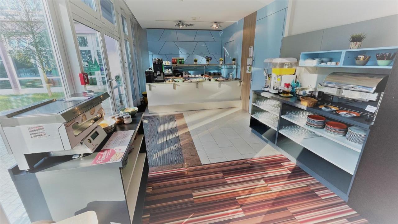 Ibis Styles Ost Messe Hotel 3*
